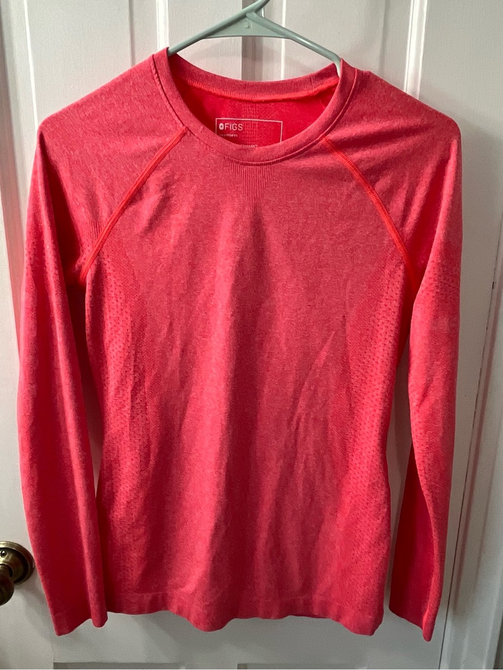 FIGS Women's Salta Seamless Long-Sleeve Underscrub. Limited Edition Hibiscus. SM